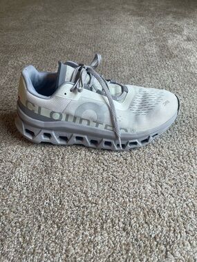 On Cloudmonster Running  Shoe in Ice/Alloy Cloudtec Technology Size 8.5M